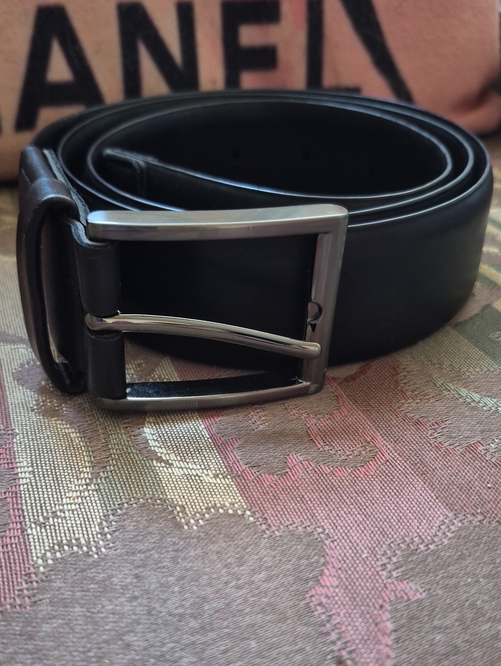Kenneth Cole Vegan Leather Belt Black Medium Waist Size 34-36 /42 Inches Long
